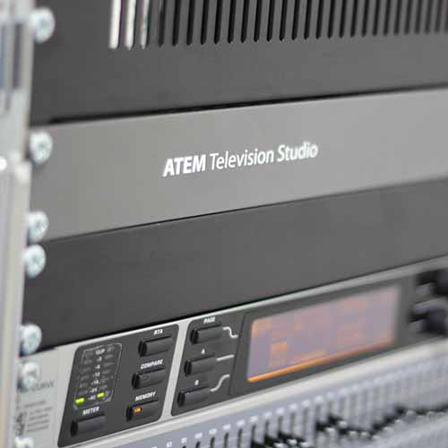 Professional live streaming kit specification used for like-for-like price comparison